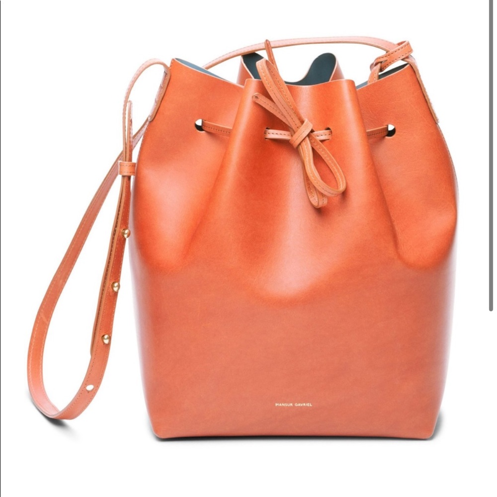 Brandy bucket bag